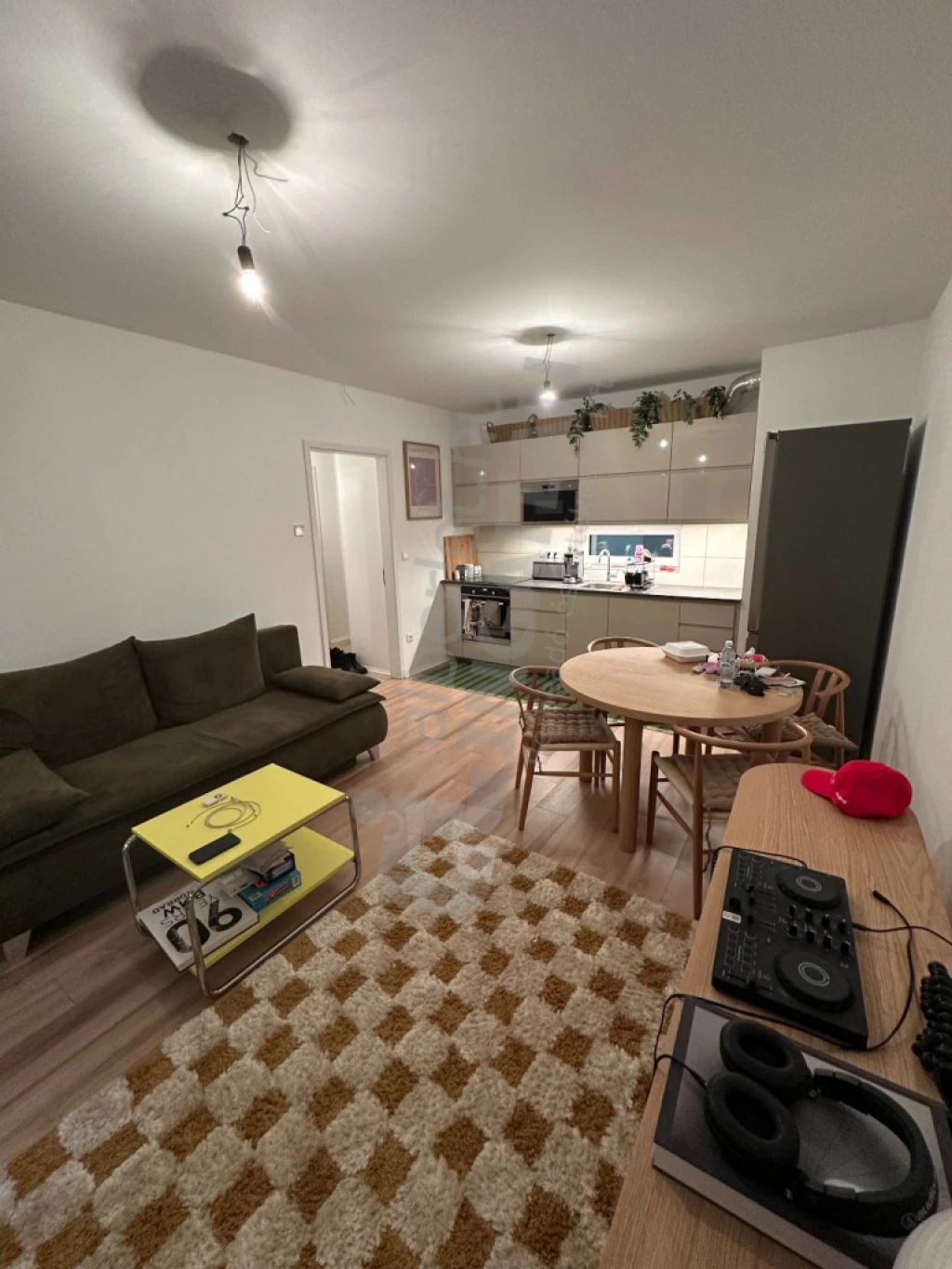 c3-2-name c2-19-name, Budapest VIII. kerület, József utca