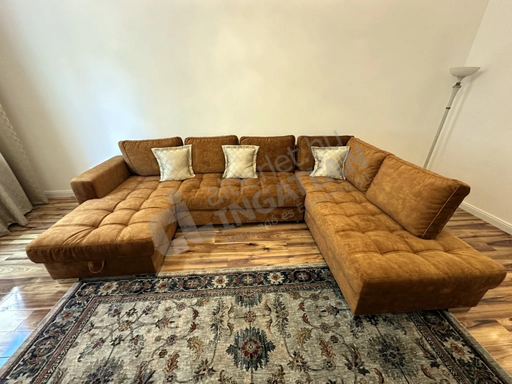 c3-2-name c2-19-name, Budapest VII. kerület, Dob utca