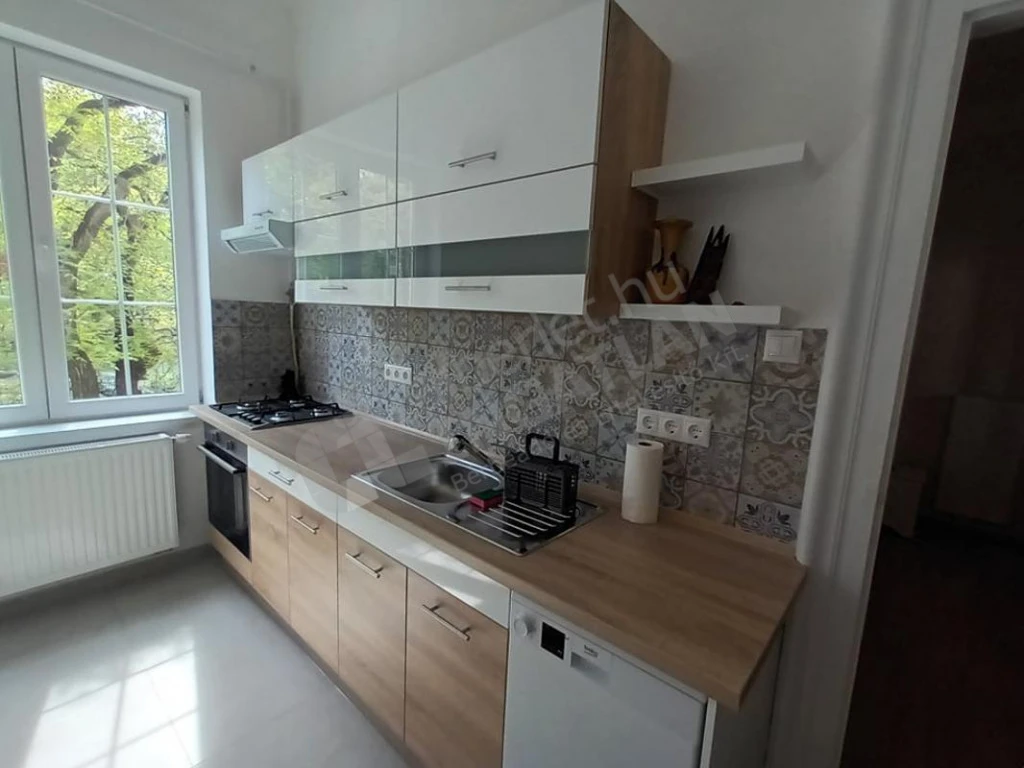 Kiadó téglalakás, Budapest II. kerület, Gábor Áron utca