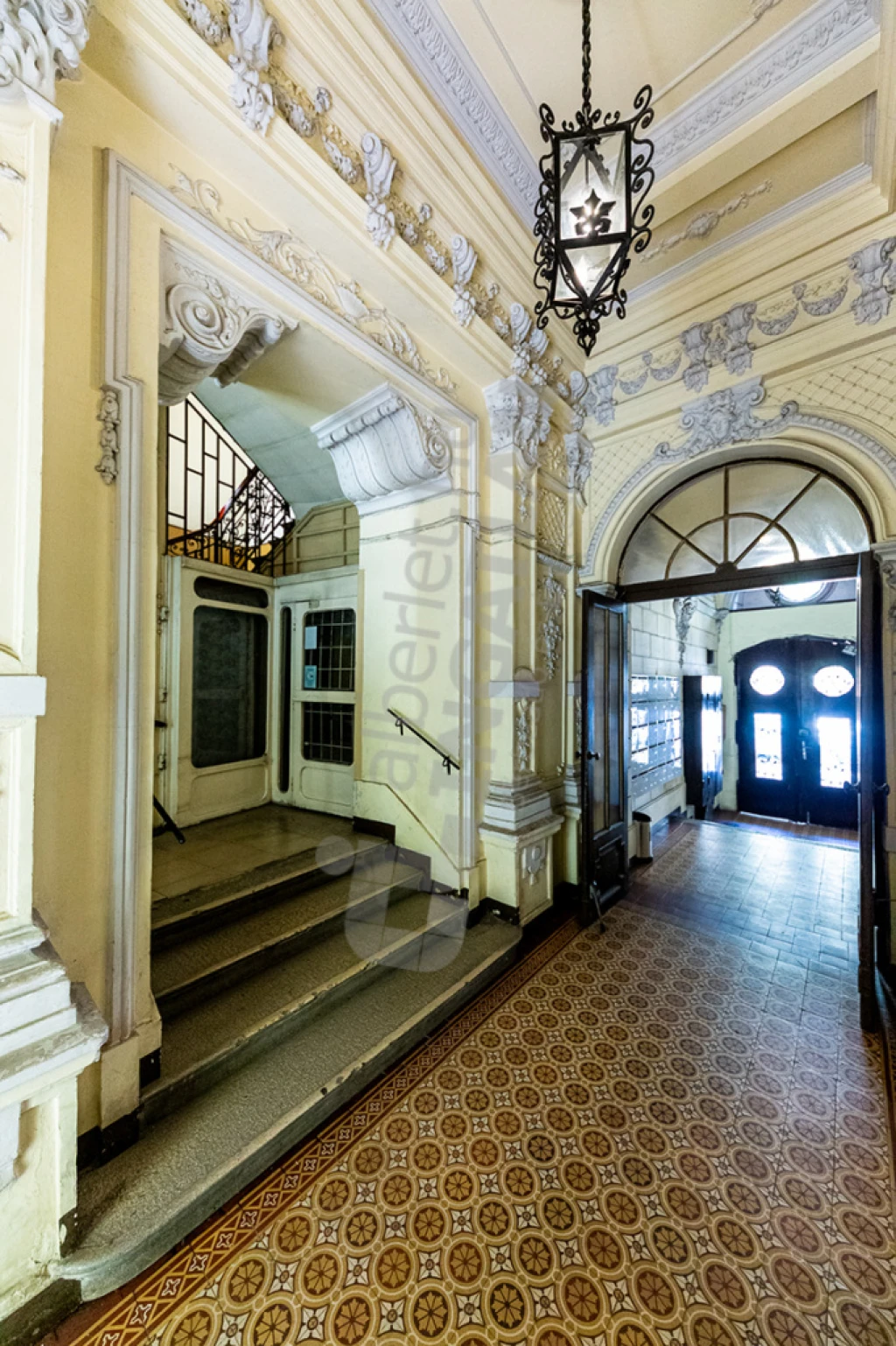 Kiadó téglalakás, Budapest I. kerület, Csalogány utca