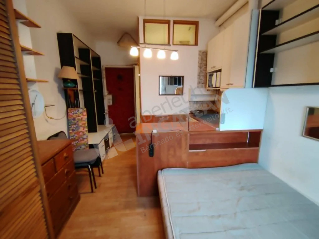 Kiadó téglalakás, Budapest II. kerület, Frankel Leó út