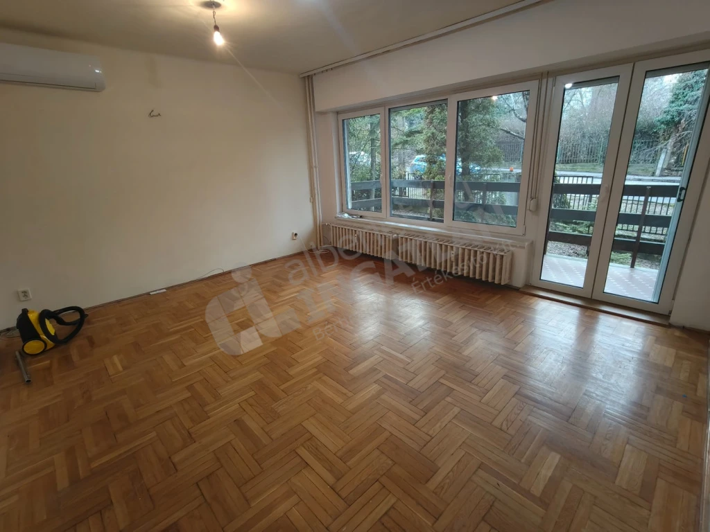 Kiadó téglalakás, Budapest XII. kerület, Pethényi út
