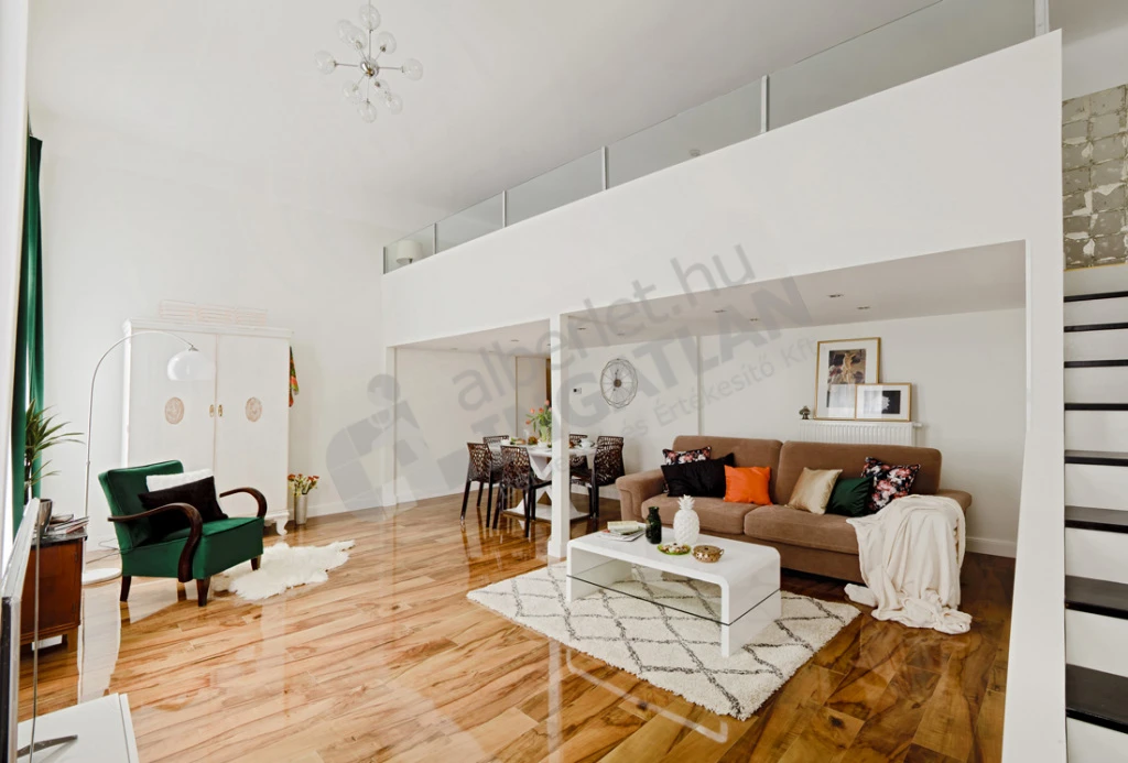 Kiadó téglalakás, Budapest VI. kerület, Vörösmarty utca