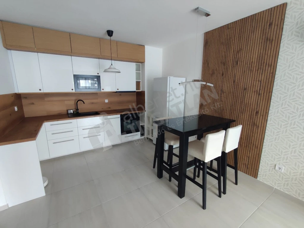 Kiadó téglalakás, Budapest XIII. kerület, Lőportár köz