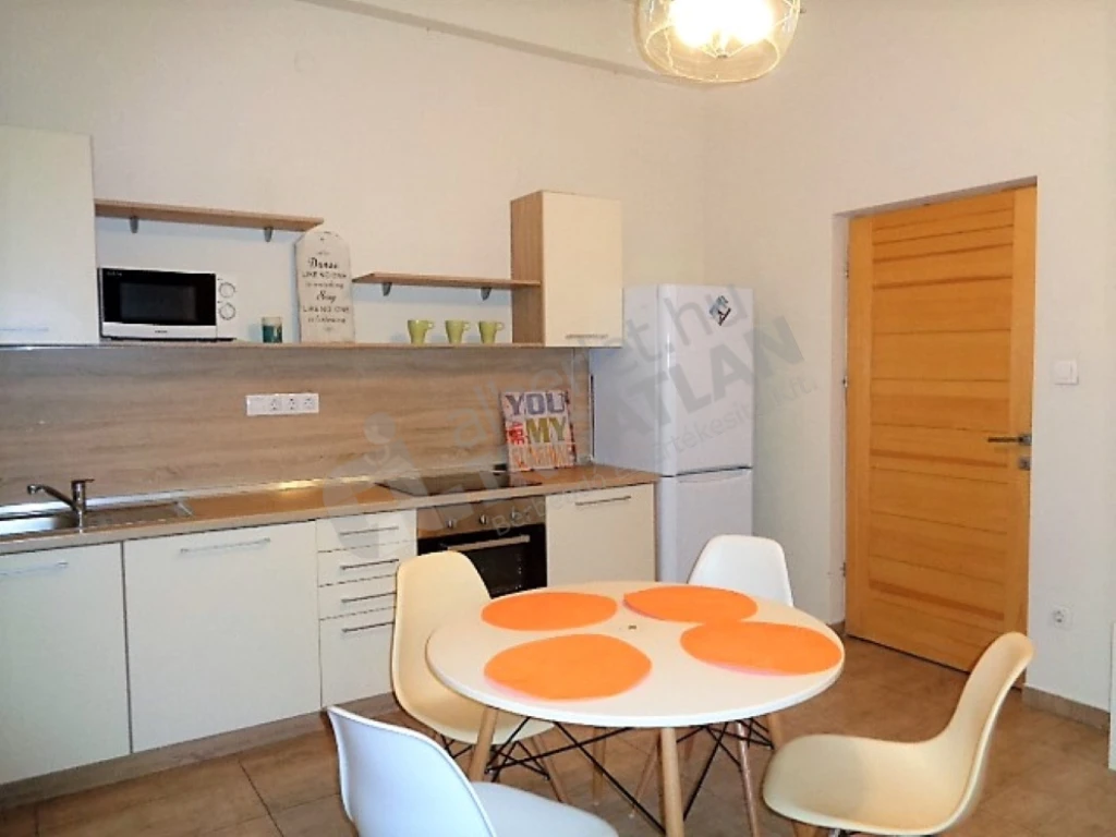 Kiadó téglalakás, Budapest VIII. kerület, Horánszky utca