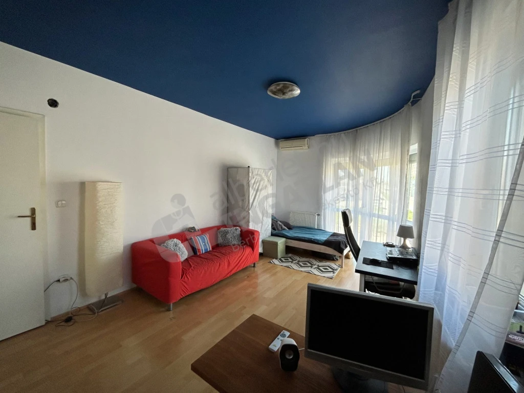 Eladó téglalakás, Budapest IV. kerület, Fóti út