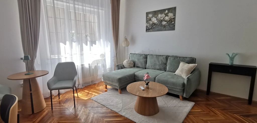 Kiadó téglalakás, Budapest VI. kerület, Ó utca