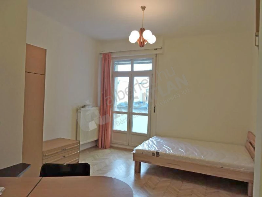 Kiadó téglalakás, Budapest I. kerület, Logodi utca