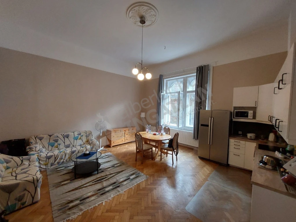 Kiadó téglalakás, Budapest VIII. kerület, Csokonai utca