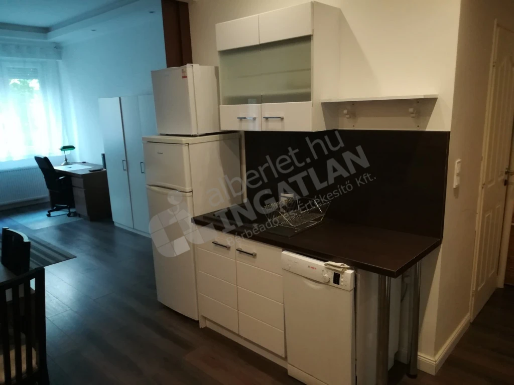 Kiadó téglalakás, Budapest IX. kerület, Mester  utca