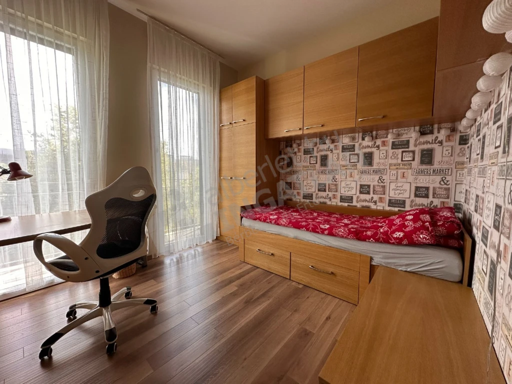 Kiadó téglalakás, Budapest XI. kerület, Maléter Pál utca