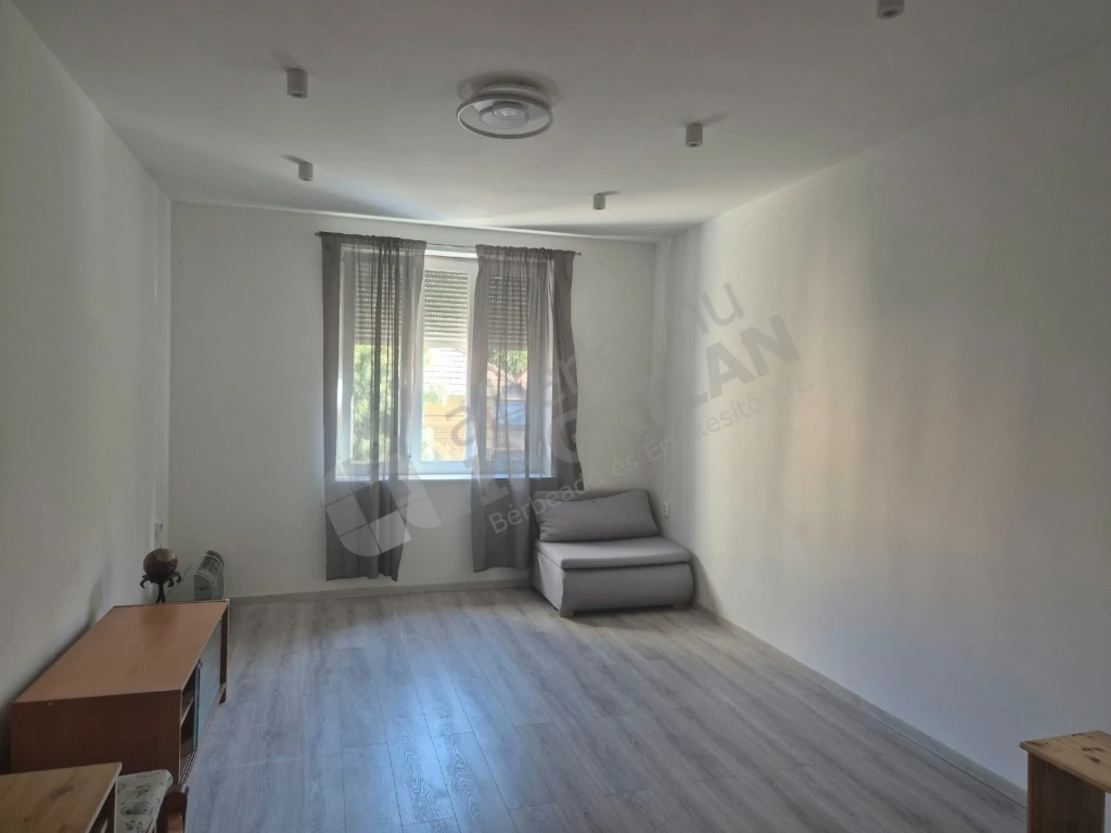 c3-2-name c2-19-name, Budapest VIII. kerület, Alföldi utca