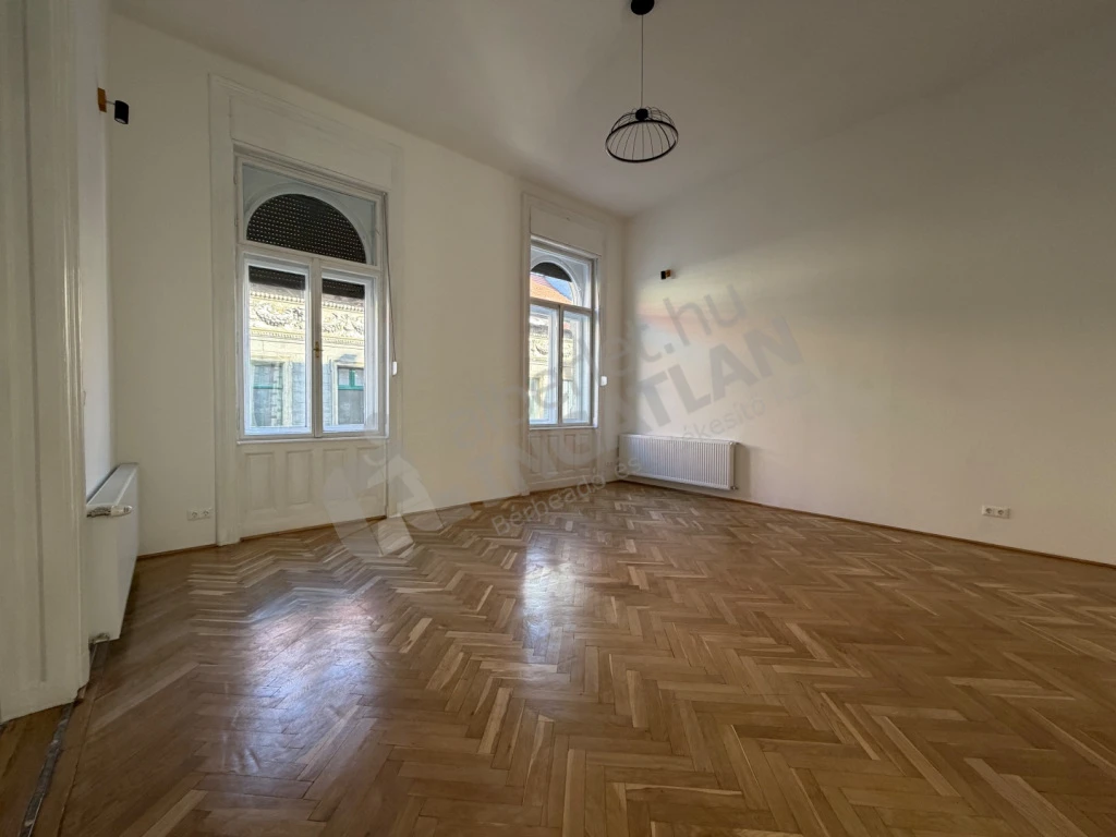 c3-2-name c2-19-name, Budapest VIII. kerület, József körút
