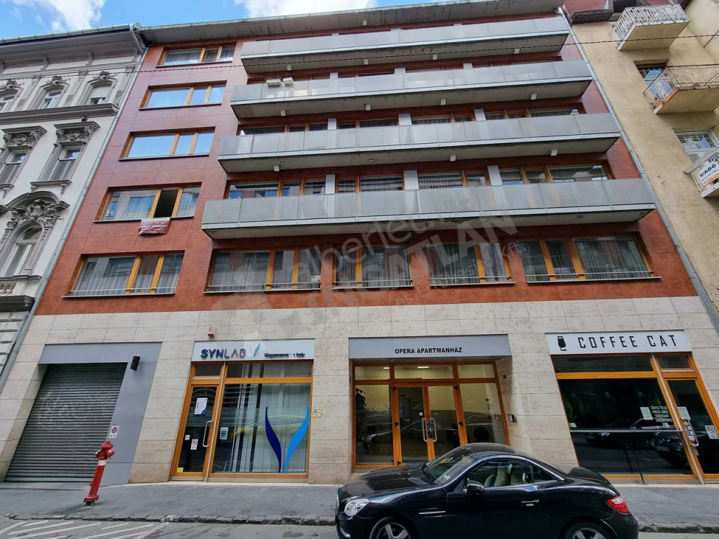 Kiadó teremgarázs, Budapest VI. kerület, Ó utca