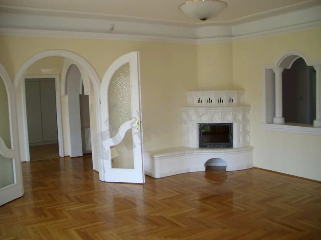 Eladó családi ház, Budapest II. kerület, Feketerigó utca