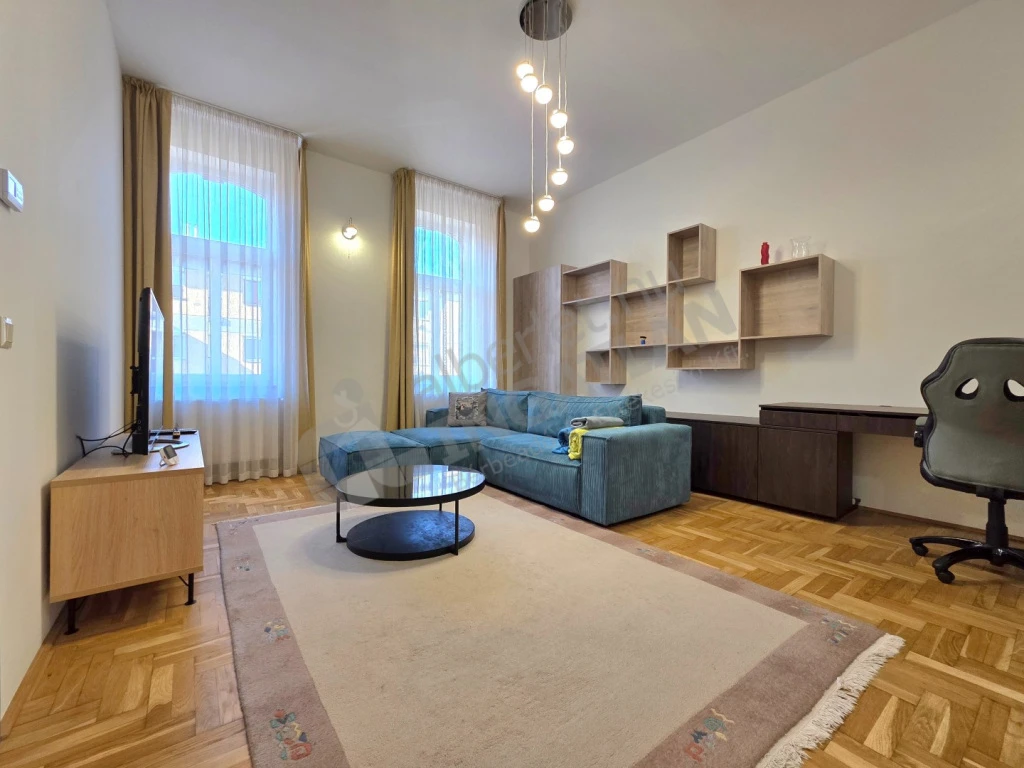 Kiadó téglalakás, Budapest I. kerület, Attila út