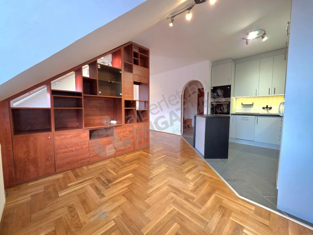Kiadó téglalakás, Budapest III. kerület, Hévízi út