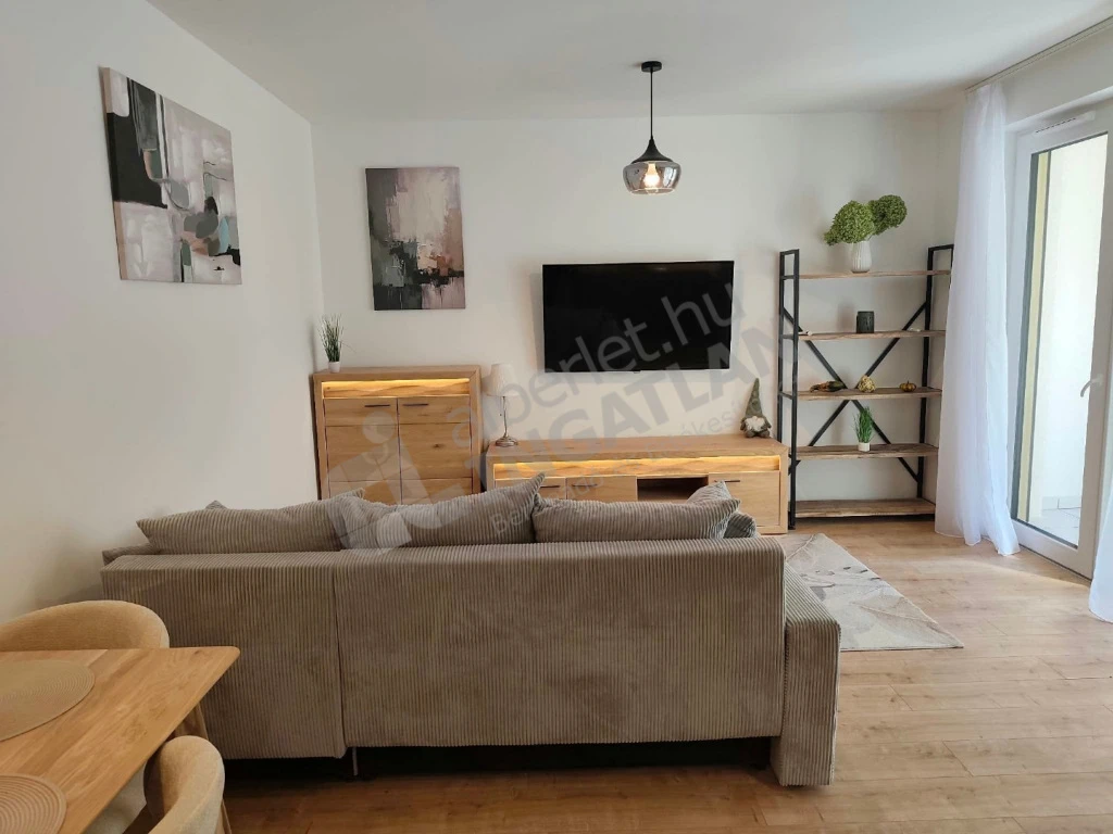 Kiadó téglalakás, Budapest VIII. kerület, Lovassy László utca