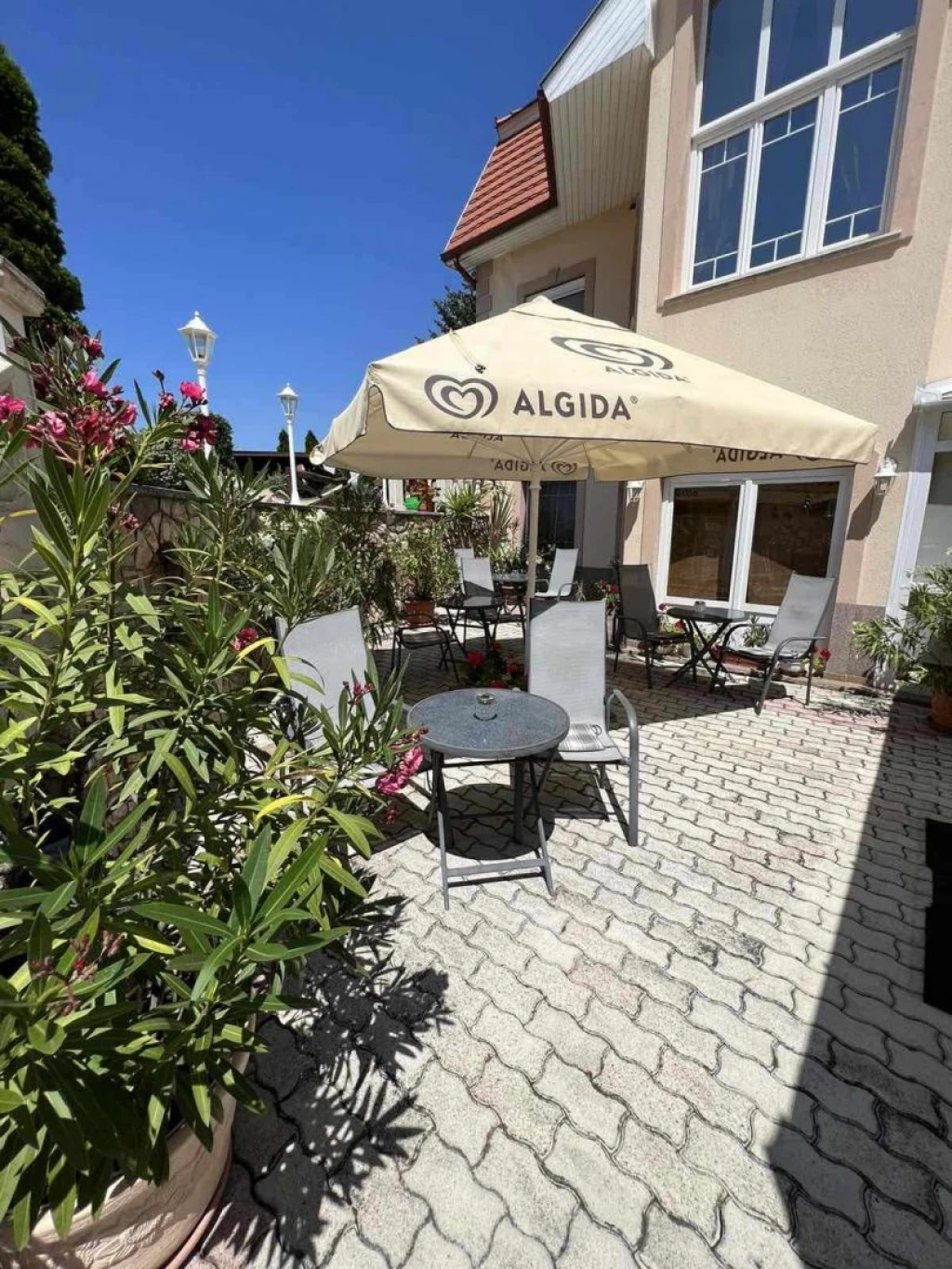 Vendégház és családi ház eladó/kiadó !!!!