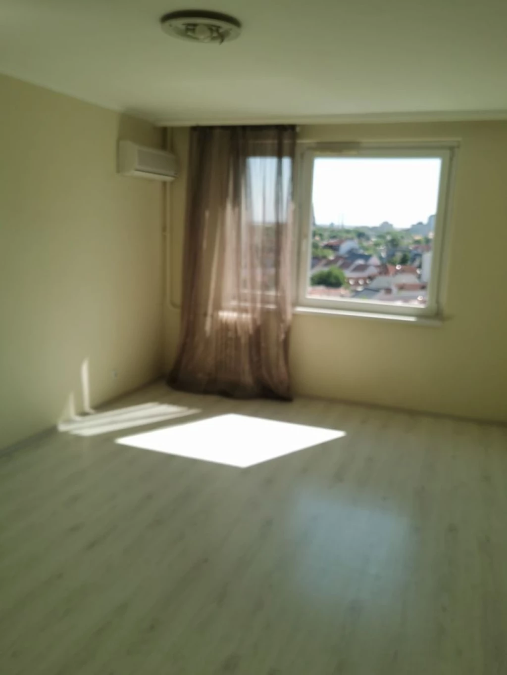 Eladó 61 m2 panel lakás, Debrecen