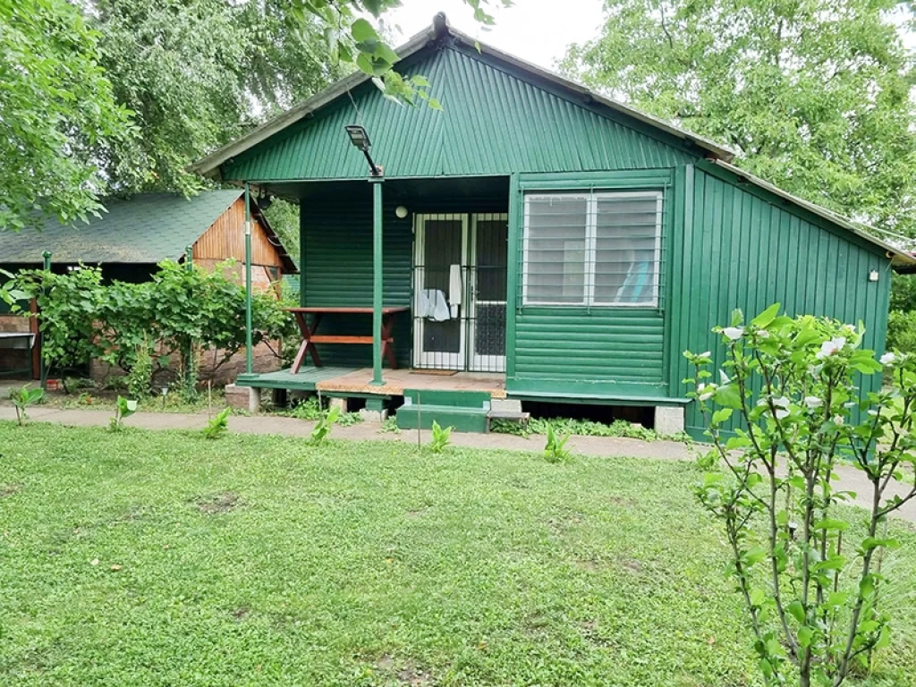 Kadarcsi horgásztanya eladó!