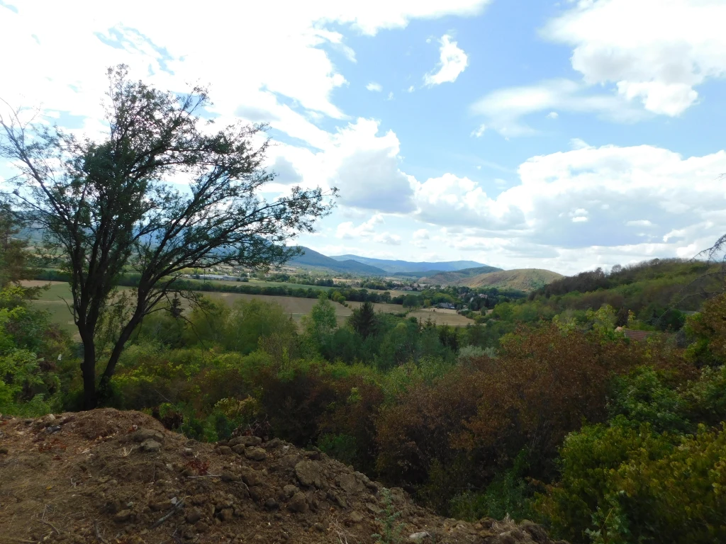 Üdülőövezeti telek, csodás panorámával eladó Recsken!