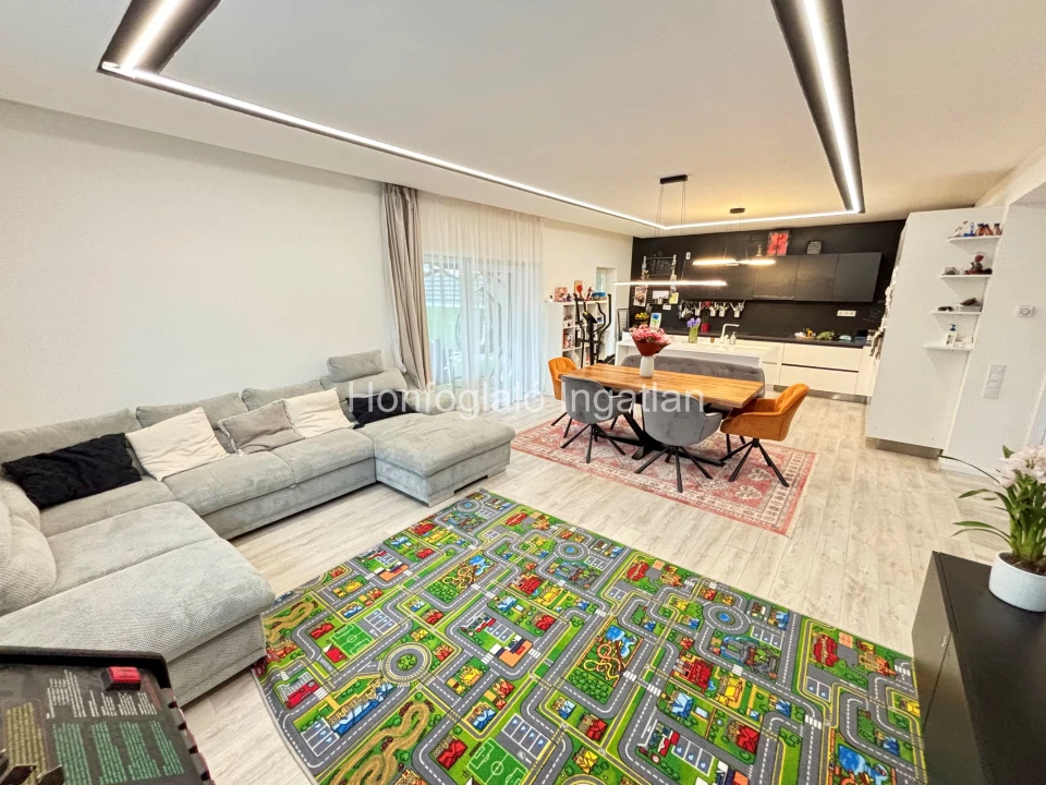 Eladó ikerház, Nyíregyháza