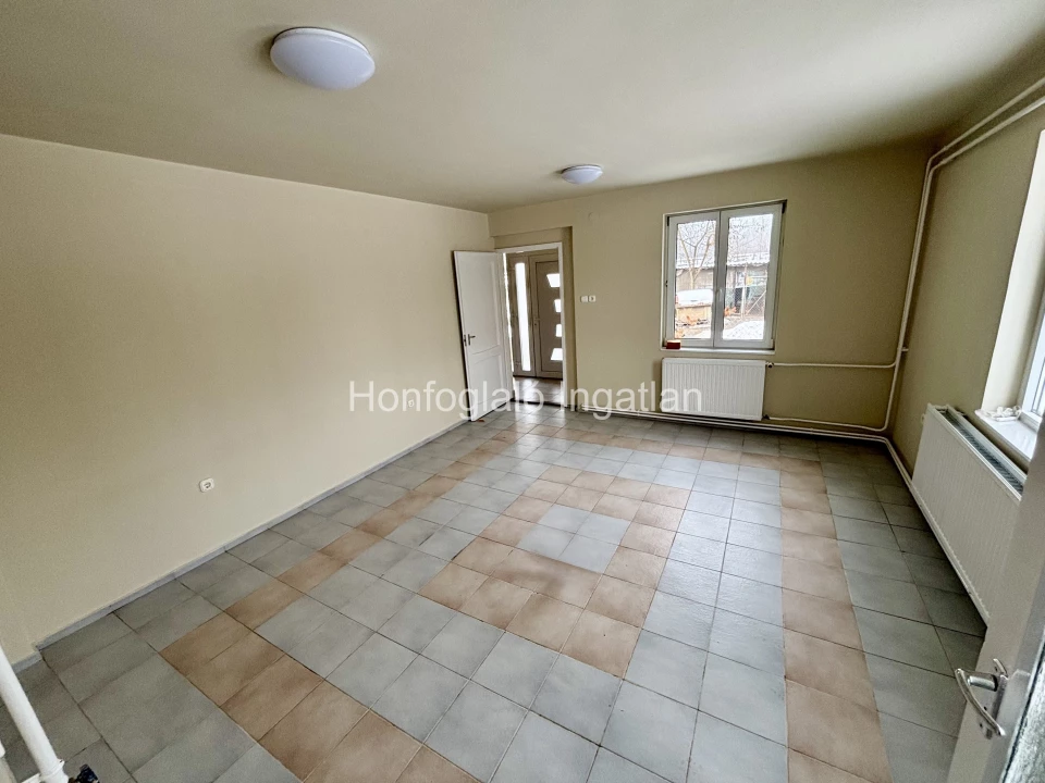 c3-1-name c2-67-name, Nyíregyháza