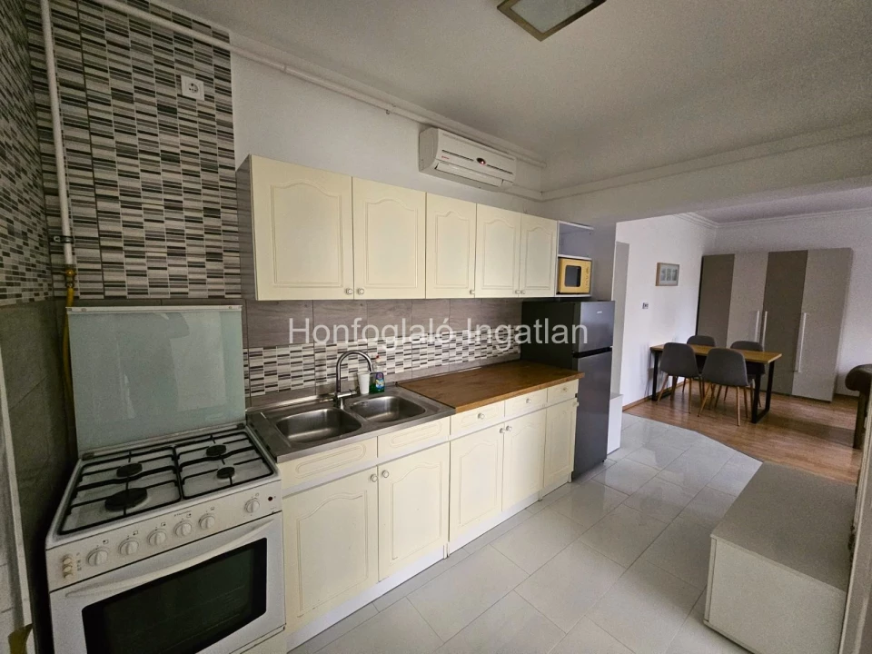 c3-1-name c2-19-name, Nyíregyháza