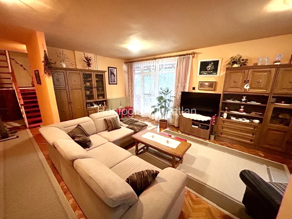 c3-1-name c2-1-name, Nyíregyháza