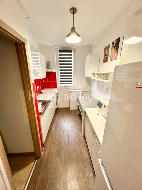 Eladó téglalakás, Nyíregyháza