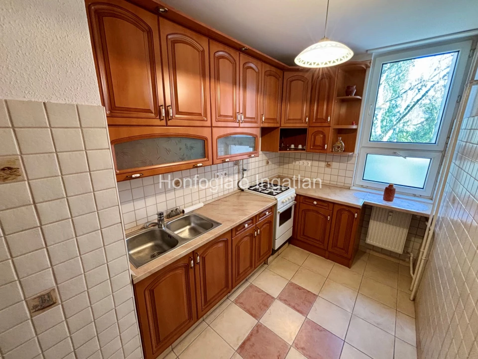 Eladó téglalakás, Nyíregyháza