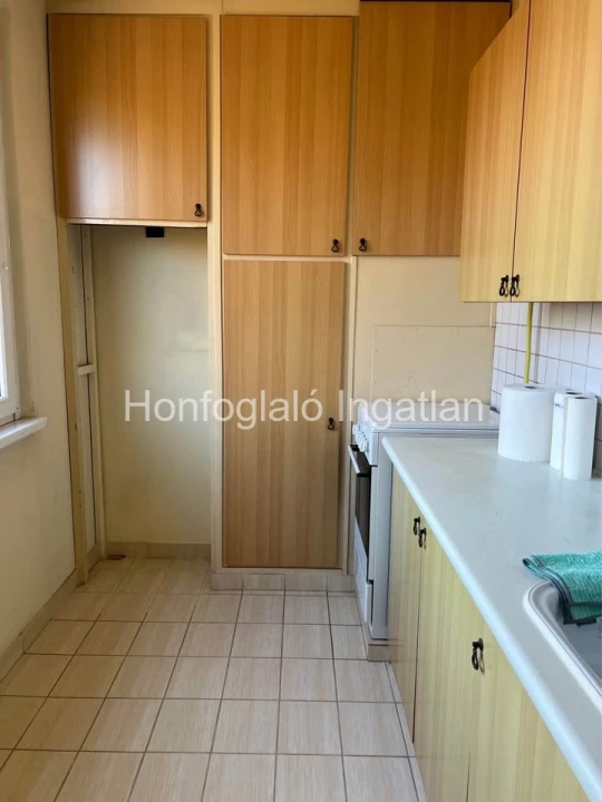 Eladó panellakás, Nyíregyháza
