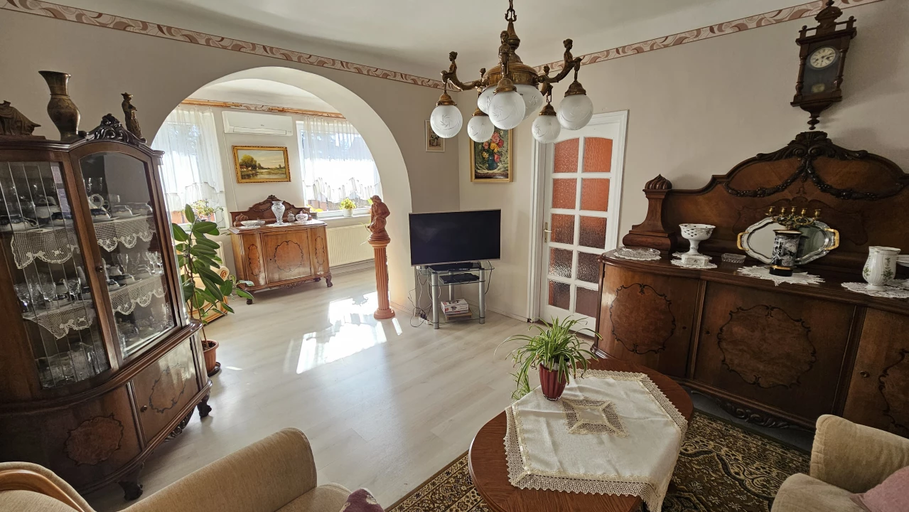 Eladó családi ház, Gödöllő