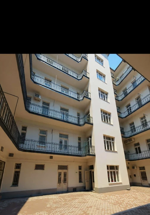 For sale brick flat, Budapest XIII. kerület, Katona József utca 11