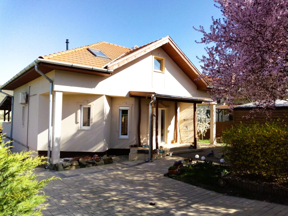 c3-1-name c2-1-name, Rád