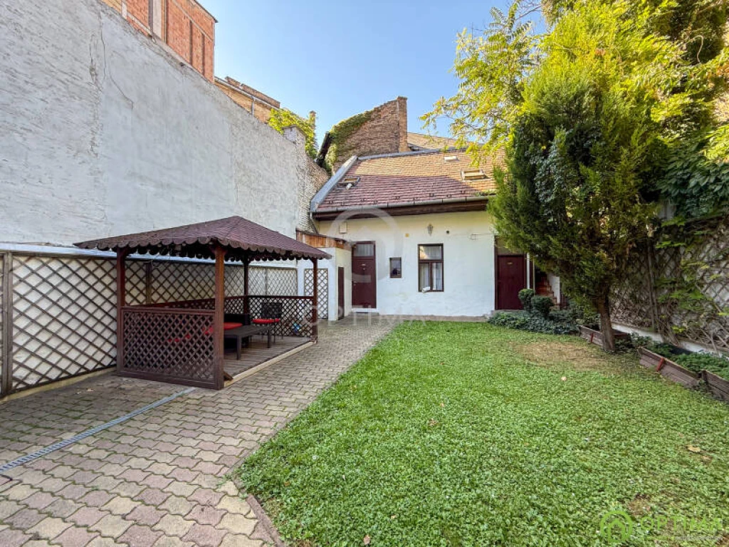 BEFEKTETŐKNEK KÉSZ HOZAMTERMELŐ PANZIÓ