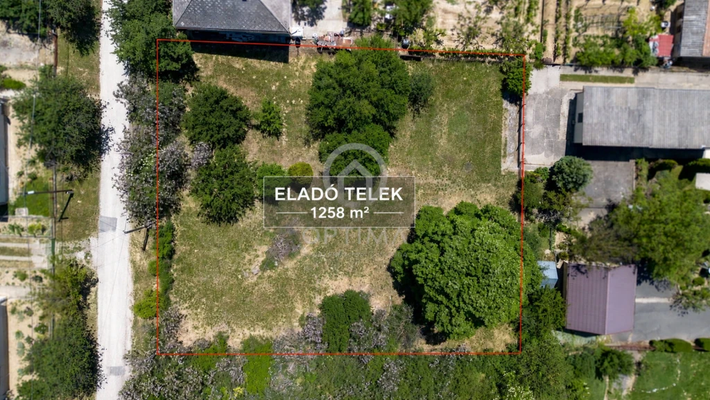 BALATON-KÖZELI ÉPÍTÉSI TELEK TABON