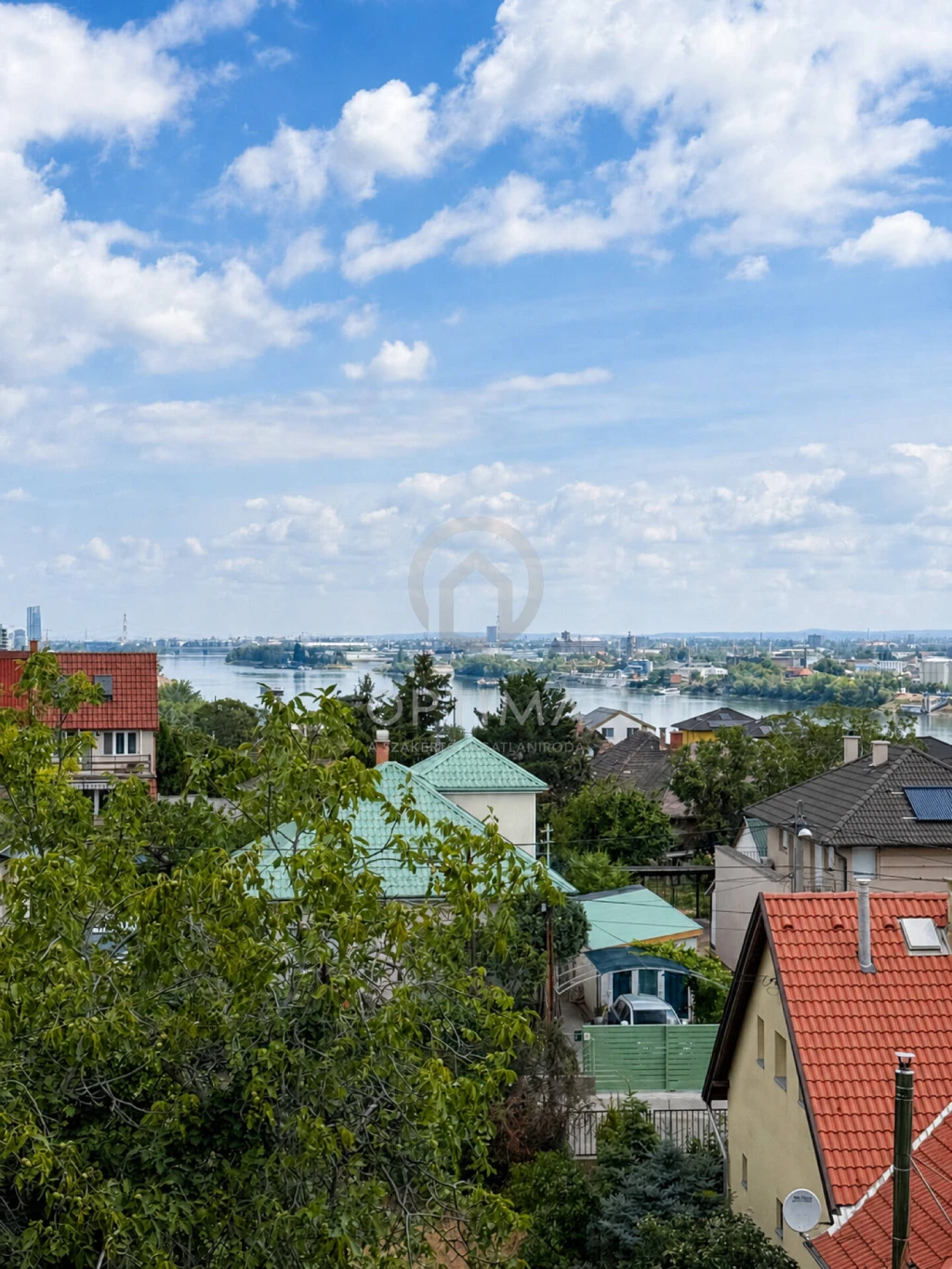 DUNAI PANORÁMA ZÖLDÖVEZETBEN