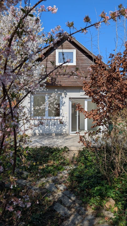 c3-1-name c2-2-name, Pomáz