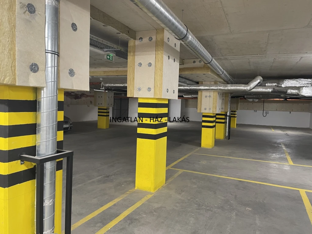 Eladó Garázs, Budapest XIII. kerület 5.290.000 Ft