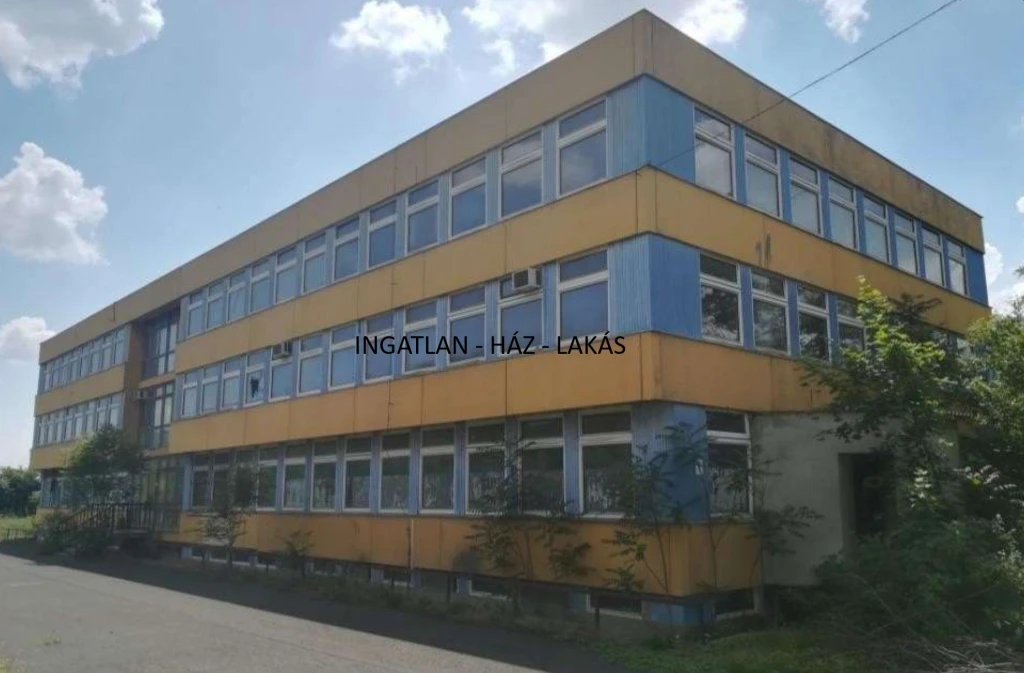 c3-1-name c2-73-name, Pécs