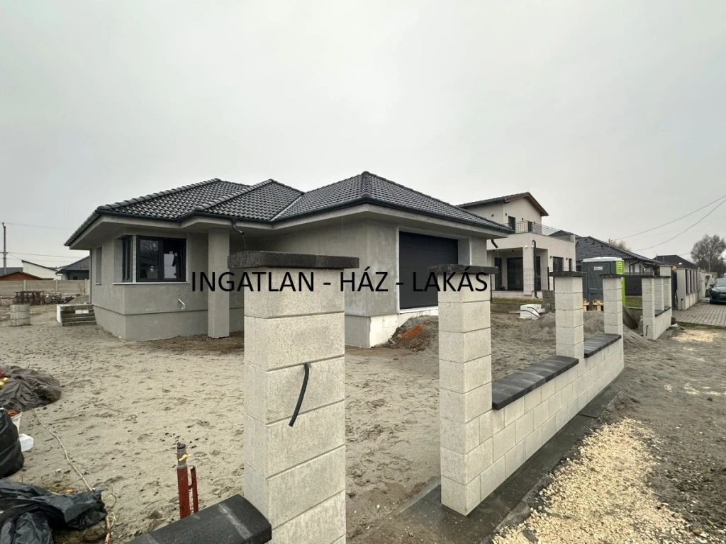 c3-1-name c2-1-name, Nagytarcsa