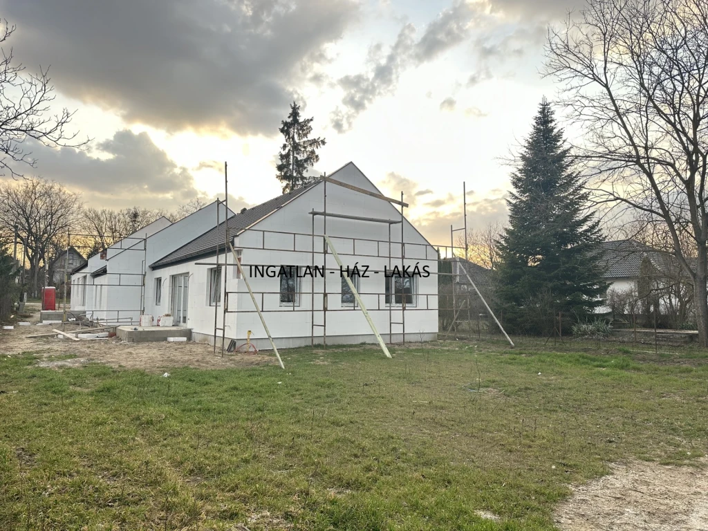 Eladó Ház, Veresegyház 120.000.000 Ft