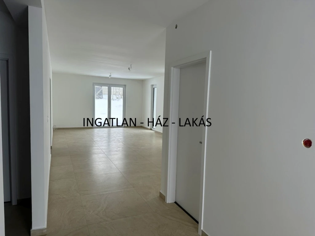 c3-1-name c2-2-name, Nagytarcsa