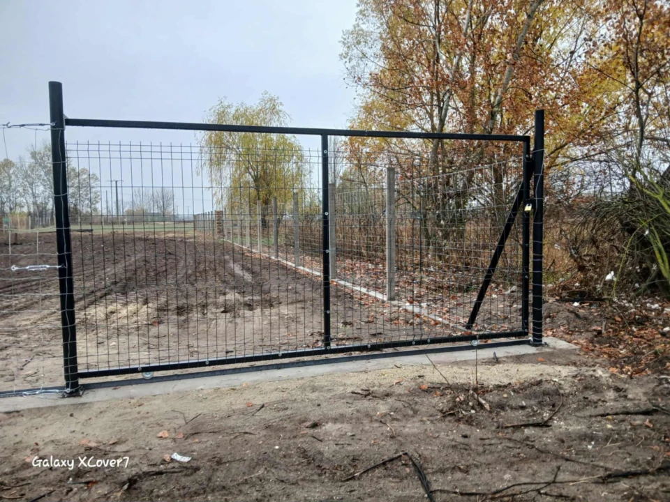 Eladó külterületi telek, Bordány
