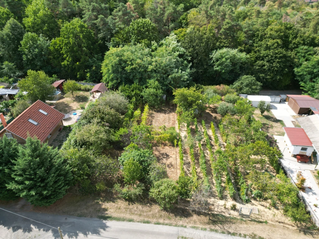 Kaposvár, Orgonás utcában eladó telek