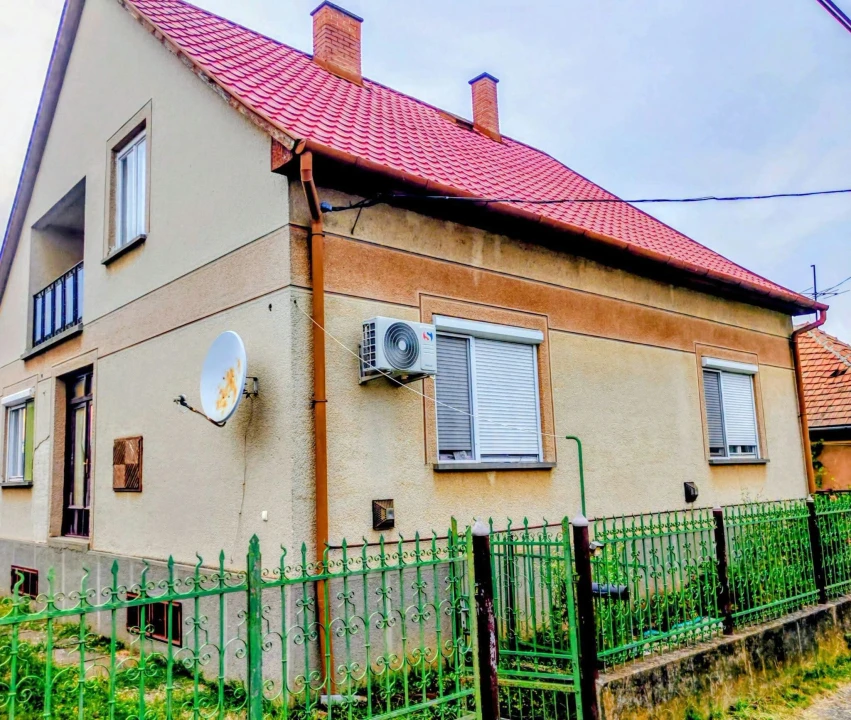 Eladó családi ház, Taktaharkány