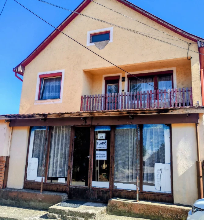 Eladó családi ház, Tarcal