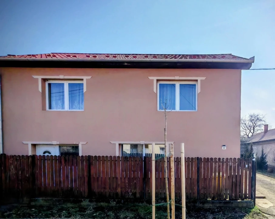 Eladó családi ház, Mezőzombor